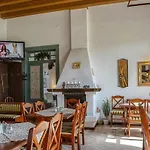 Encian Гостевой дом 2*