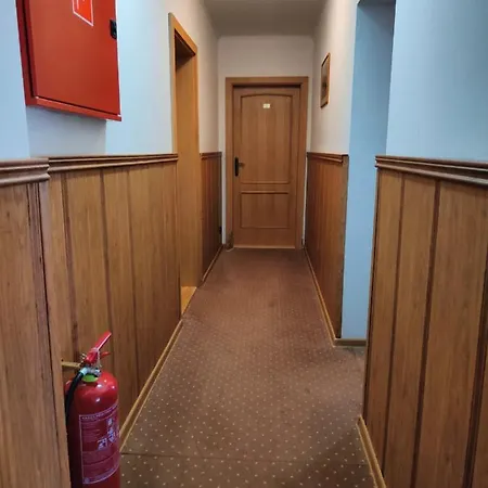 Encian Гостевой дом 2*