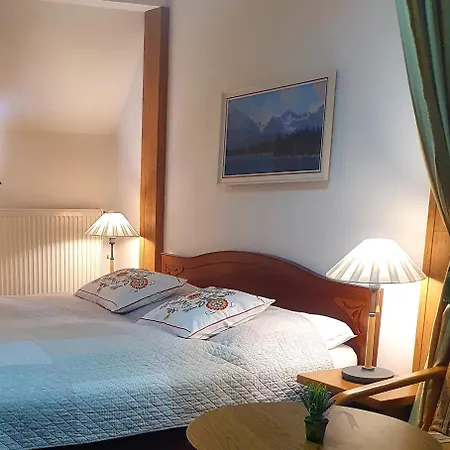 Encian Гостевой дом 2*